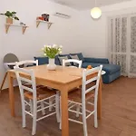 With Swimming Pool Brodarica, Sibenik - 25027 ブロダリツァ