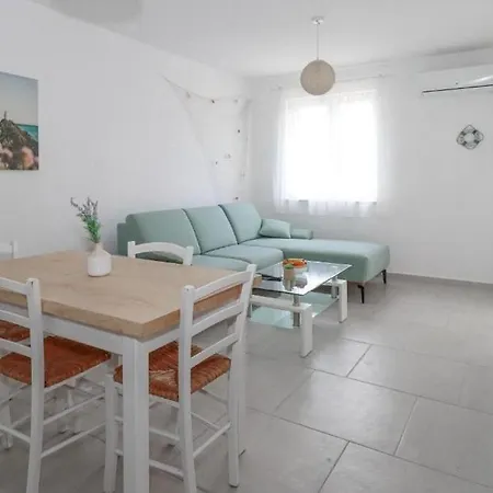 With Swimming Pool Brodarica, Sibenik - 25027 * Brodarica