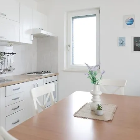 Apartman With Swimming Pool Brodarica, Sibenik - 25027