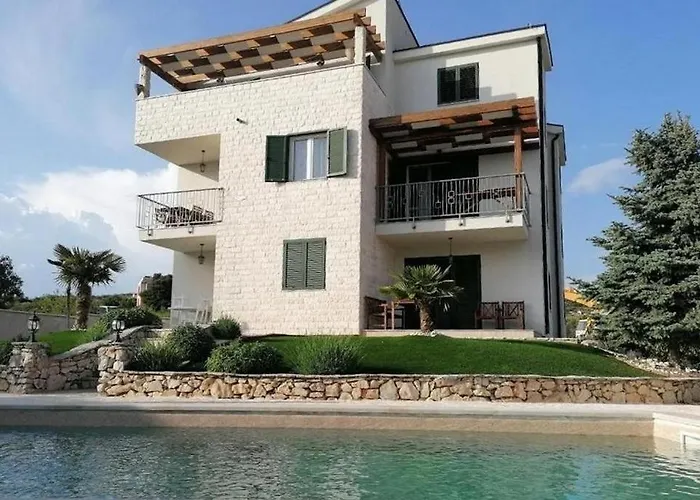 With Swimming Pool Brodarica, Sibenik - 25027 * Brodarica (Sibenik-Knin)