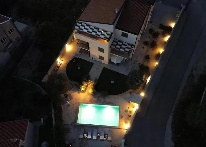 Apartman With Swimming Pool Brodarica, Sibenik - 25027 Brodarica