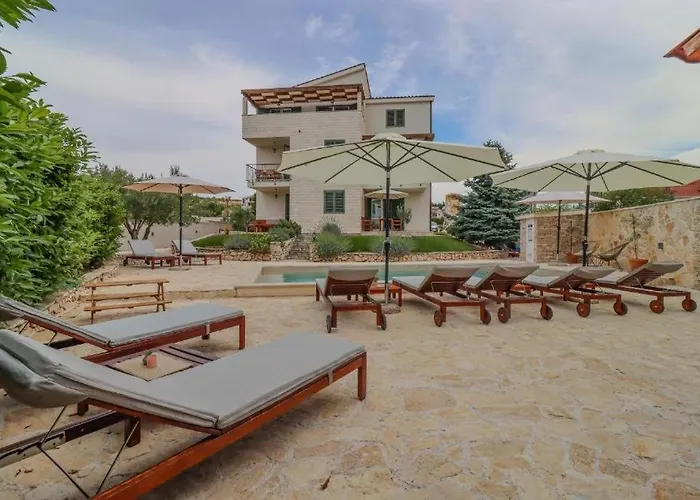 With Swimming Pool Brodarica, Sibenik - 25027 *