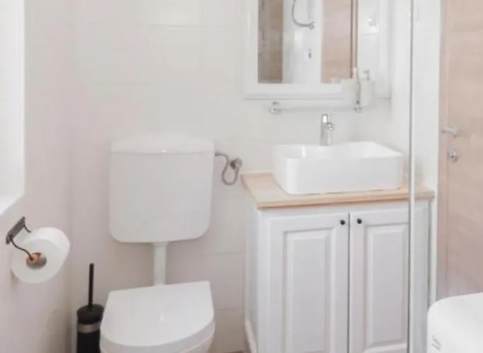 With Swimming Pool Brodarica, Sibenik - 25027 * Brodarica (Sibenik-Knin)