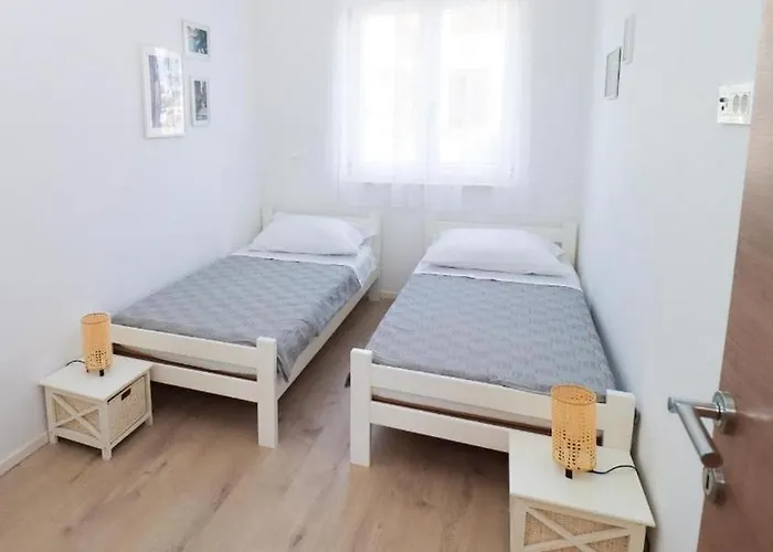 Appartement With Swimming Pool Brodarica, Sibenik - 25027