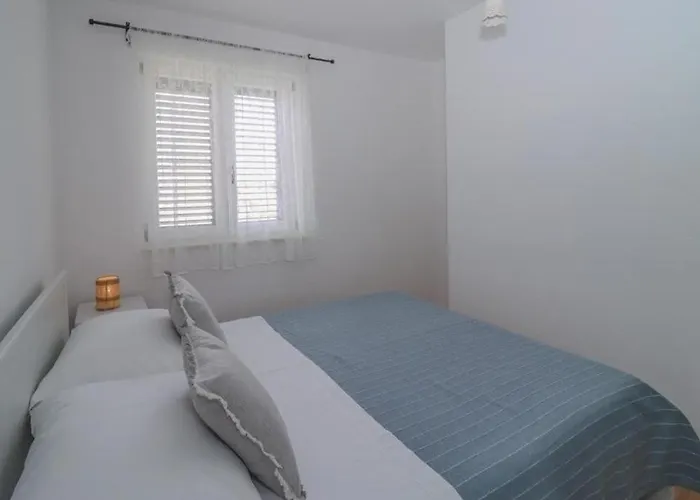 With Swimming Pool Brodarica, Sibenik - 25027 Apartman Brodarica