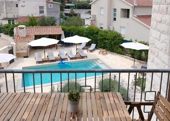 Appartement With Swimming Pool Brodarica, Sibenik - 25027 Brodarica (Sibenik-Knin)