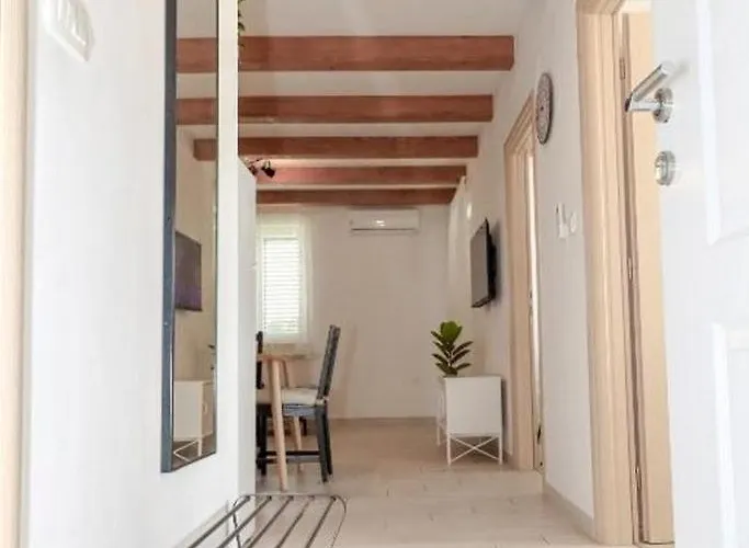 With Swimming Pool Brodarica, Sibenik - 25027 *