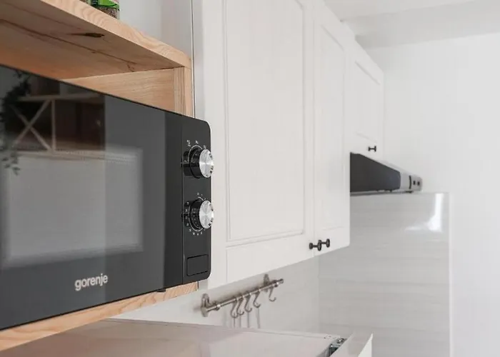 With Swimming Pool Brodarica, Sibenik - 25027 * Brodarica (Sibenik-Knin)