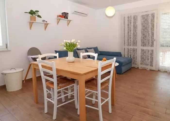 With Swimming Pool Brodarica, Sibenik - 25027 Brodarica (Sibenik-Knin)