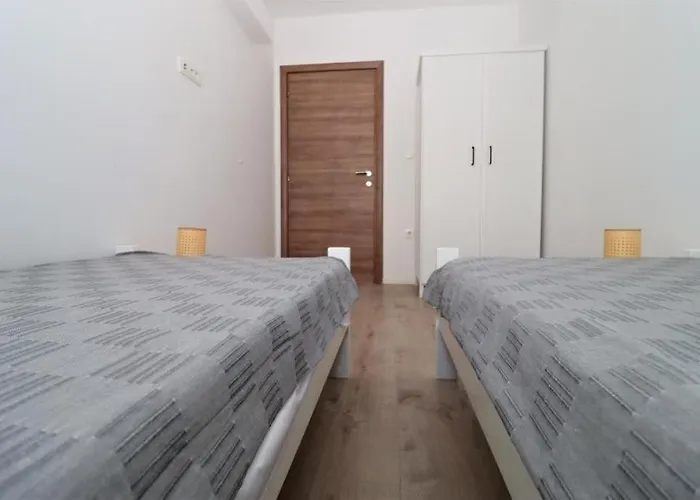 With Swimming Pool Brodarica, Sibenik - 25027 Apartman *